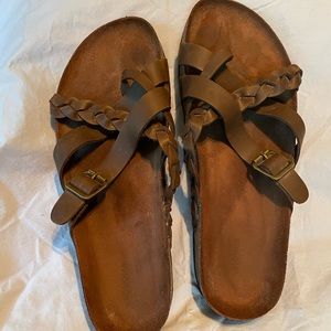 Ladies slip on sandals